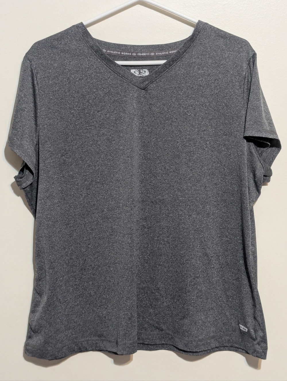 Athletic Works Cool More Grey V-neck